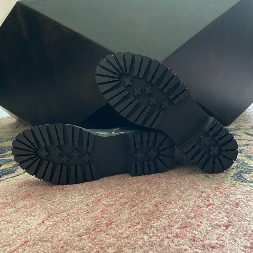 NWOT JF combat boots - Picture 3 of 4